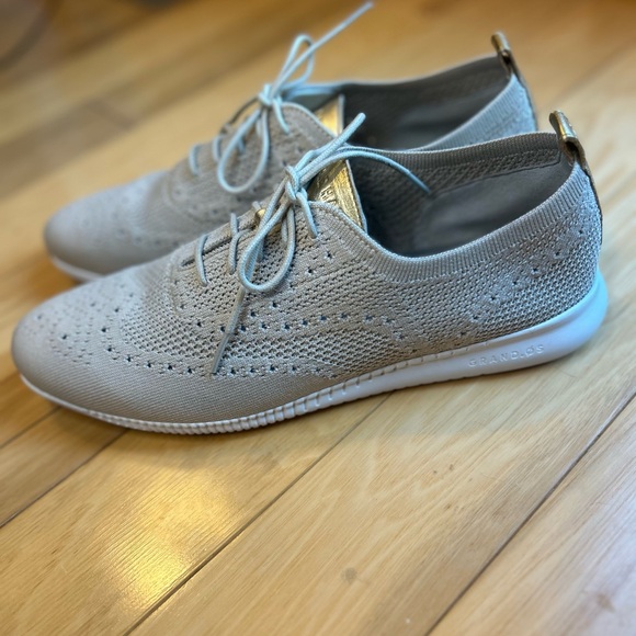 Cole Haan 2.Zerogrand Stichlite Wingtip Knit Oxford Sneakers with Gold Accents - Picture 3 of 12